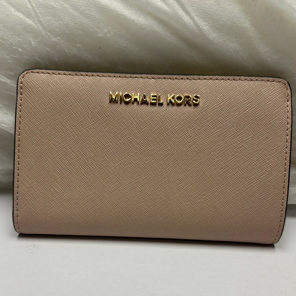 Michael Kors Handbags - Michael Kors Light Pink Wallet Smooth Leather Gold Hardware
